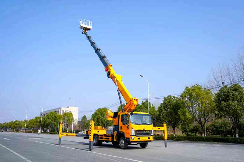 23米高空作業車