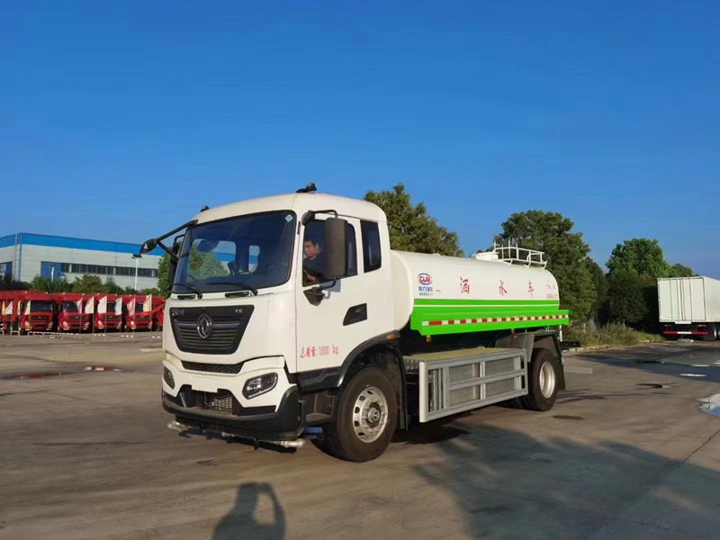 東風天錦純電動灑水車