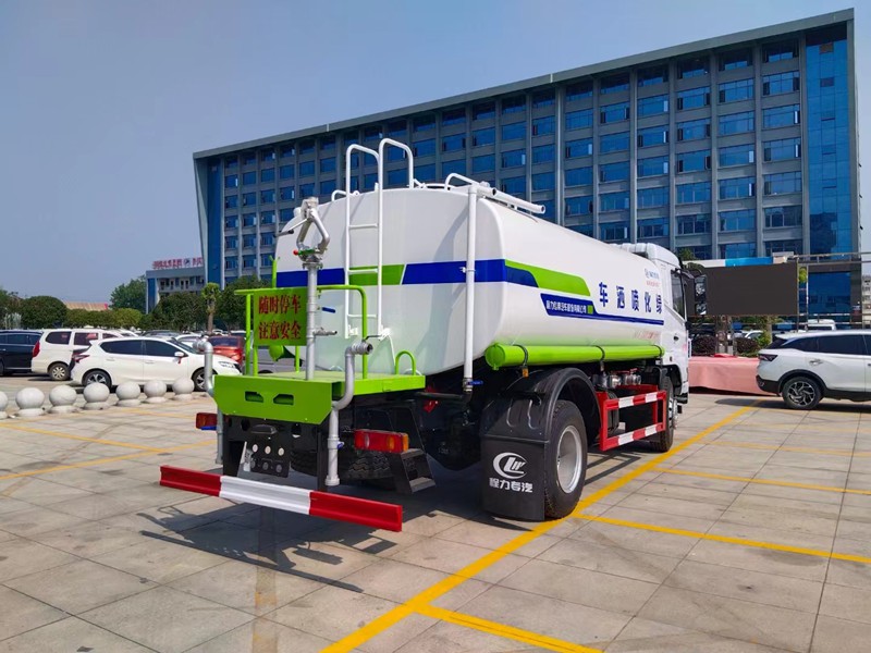 程力15方灑水車