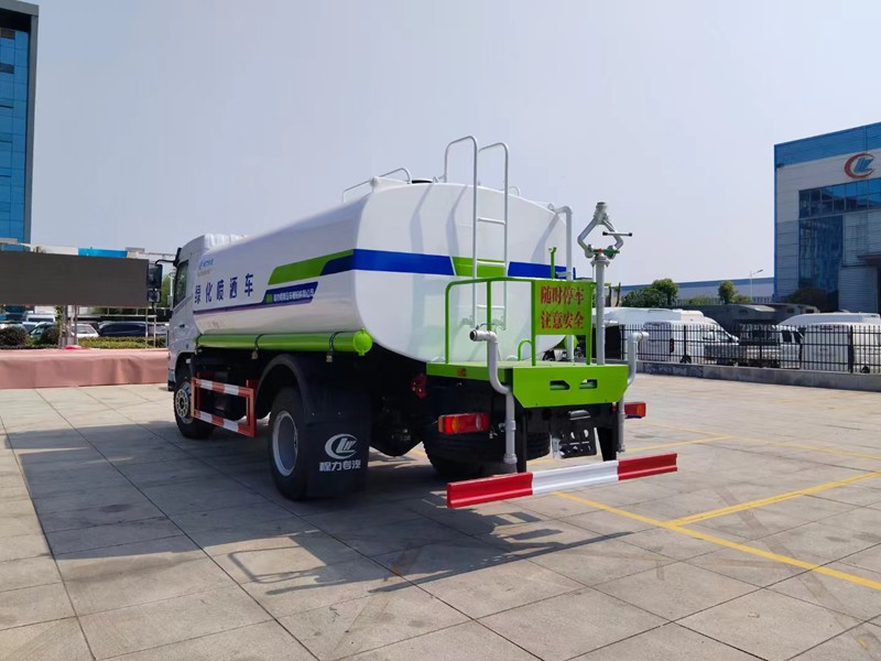 15方灑水車